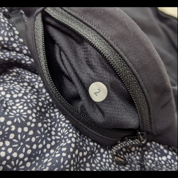 Lululemon Speed Short - Picture 3 of 3